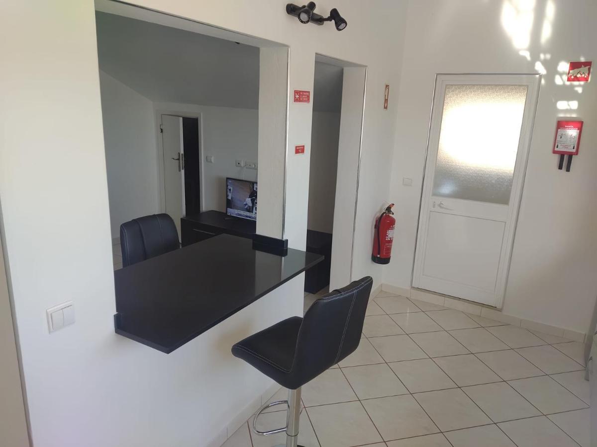 Nunes Apartments Mexilhoeira da Carregacao Экстерьер фото